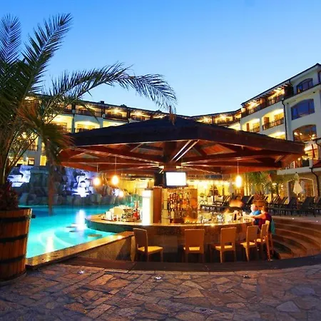 アパートホテル Victoria & Aheloy 3*