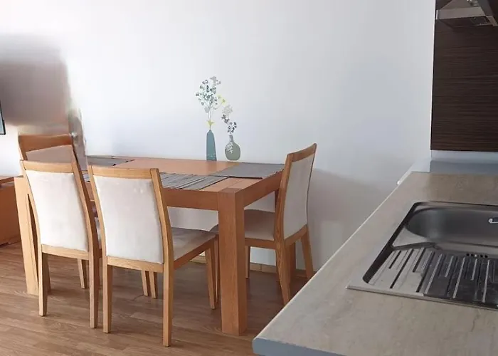 شقة فندقية Victoria & Aheloy 3*